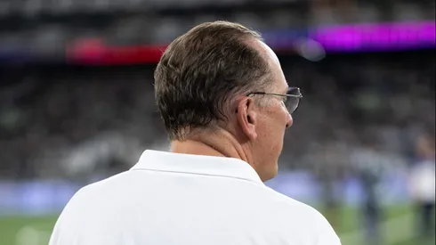 – Textor segue muito pressionado no Botafogo
