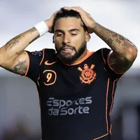 Yuri Alberto ainda preocupa e é dúvida para o Clássico contra o Santos