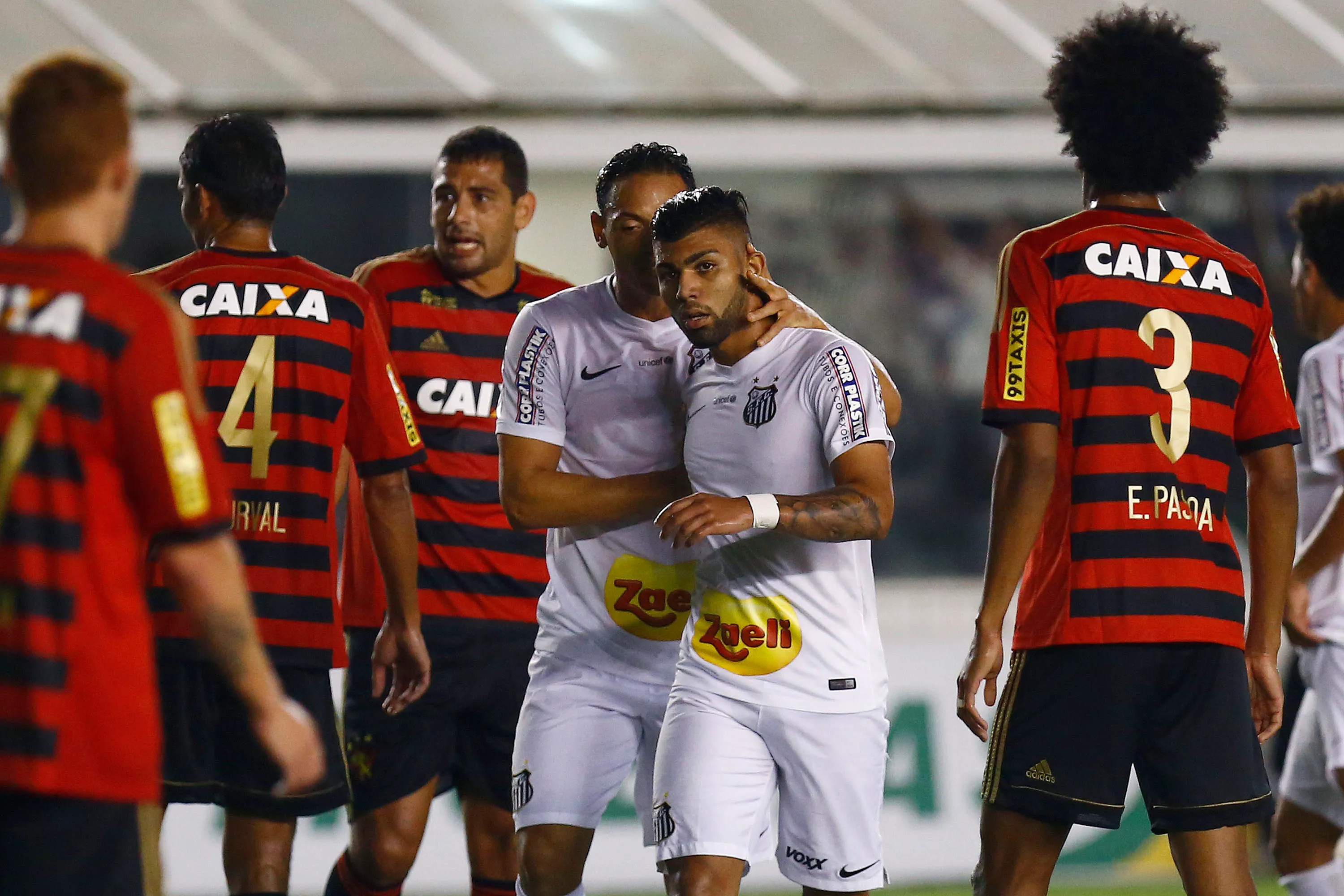Gabi e Ricardo juntos pelo Peixão em 2015. Foto: Ricardo Saibun/AGIF