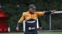 Roger Machado dando trerinamento - Foto: Anuar Sayed / São Paulo FC