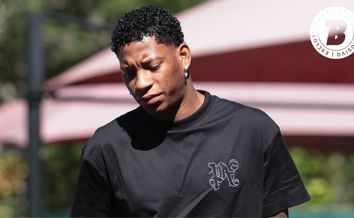 Leonardo Jardim toma decisão envolvendo Gonzalo Plata e atacante perde prestígio após saída de Filipe Luís