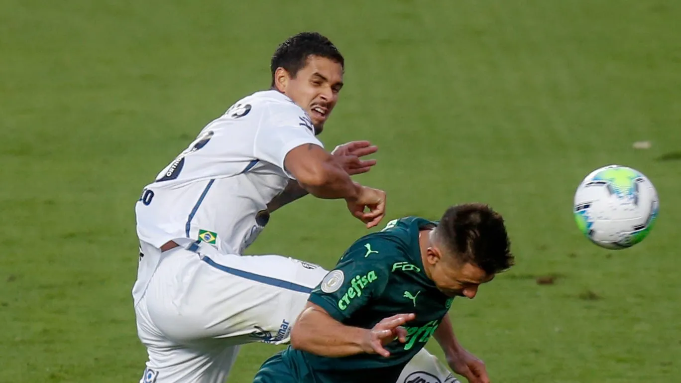 Foto: Marcello Zambrana/AGIF – Menino da Vila está de volta ao clube paulista.