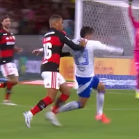 CBF ignora áudio do VAR de suposto pênalti em Fagner em Fla x Cruzeiro