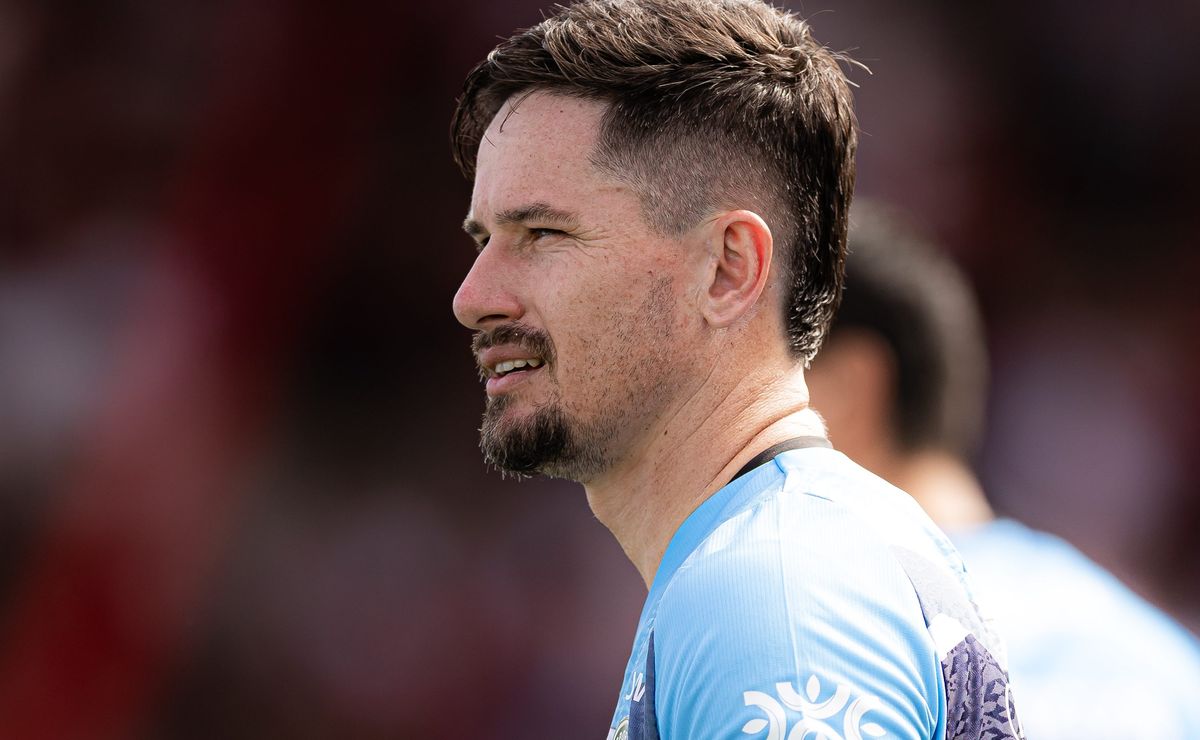 Tadeu nega proposta do Botafogo e garante foco no Goiás: “Para mim vai ficar de lado”