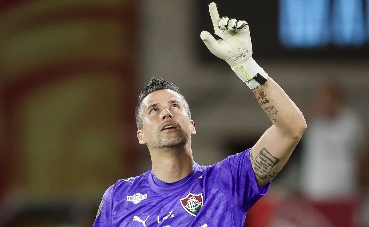 Ex-goleiro do Brasil, Júlio César não descarta convocação de Fábio, do Fluminense, para a Copa do Mundo