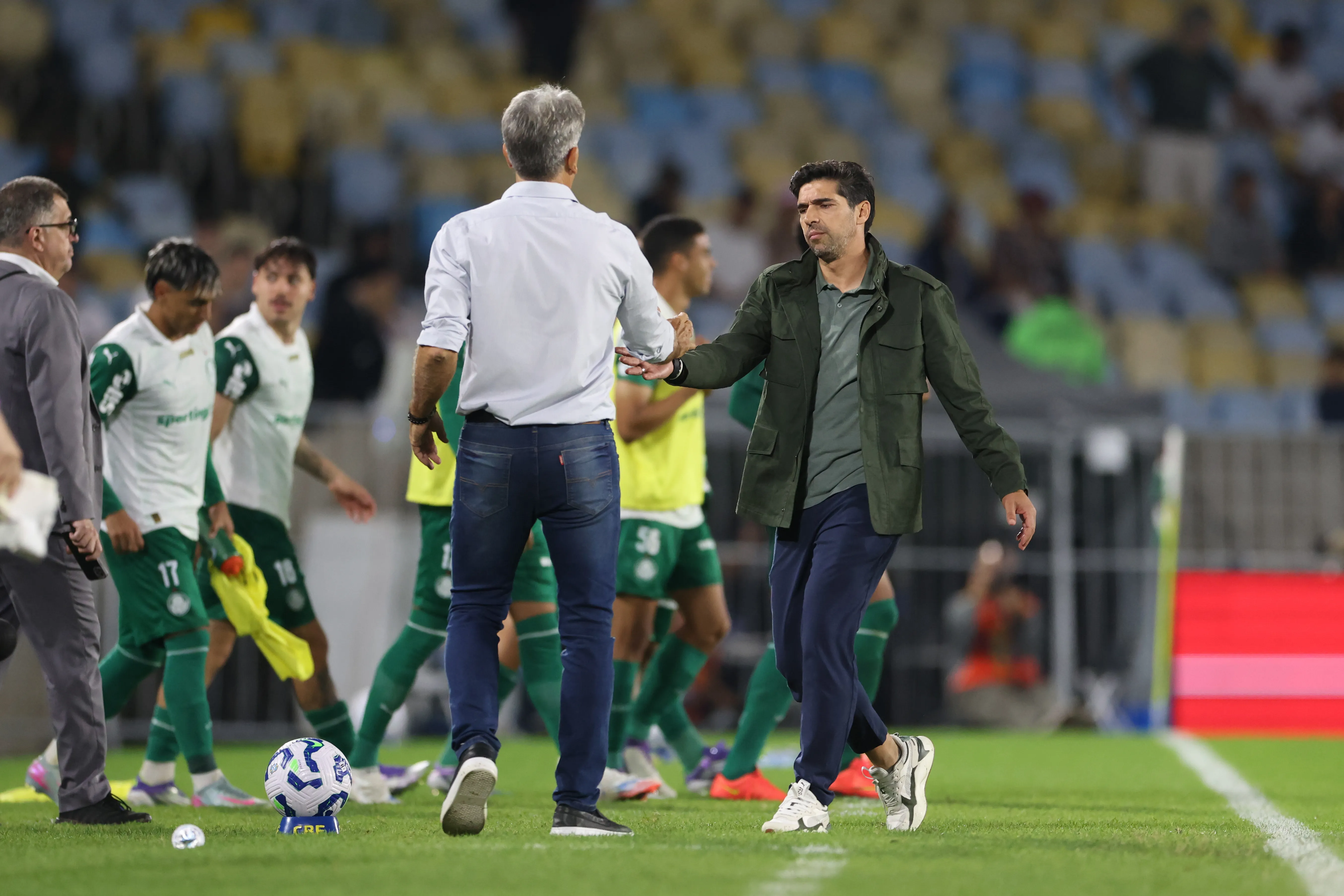 Abel e Renato durante partida de 2025. Foto: Lucas Figueiredo/Getty Images