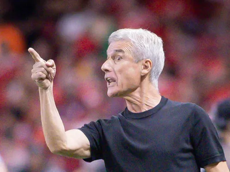 Grêmio vacila e permite gol de pênalti, mas reage e empata com Nardoni