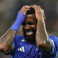 Pai de Gerson, do Cruzeiro, desabafa após xingamentos no Maracanã