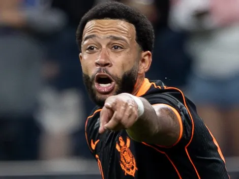 Memphis Depay não descarta renovar com o Corinthians