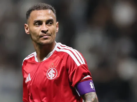 Internacional peca nas finalizações em derrota para o Atlético-MG