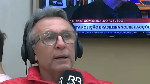 Craque Neto é apresentador do programa Os Donos da Bola.  Foto: Reprodução/YouTube Rádio Bandeirantes.
