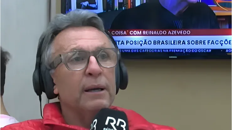 Craque Neto é apresentador do programa Os Donos da Bola. Foto: Reprodução/YouTube Rádio Bandeirantes.