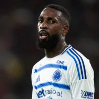 Leitura labial expõe recusa de Gerson à camisa do Flamengo e cena 'bomba'