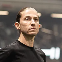 Filipe Luís, ex-Flamengo, é pedido no Chelsea pela torcida