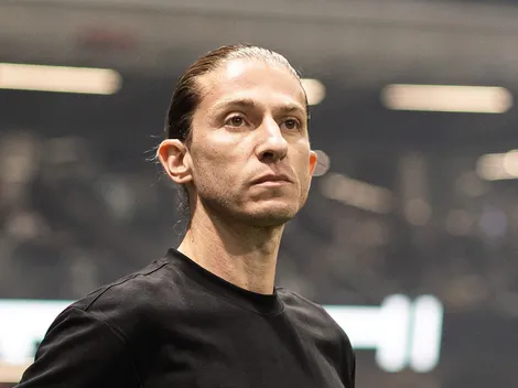 Filipe Luís, ex-Flamengo, é pedido no Chelsea pela torcida