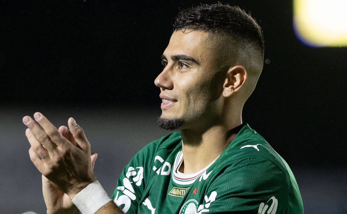 Andreas Pereira valoriza entrosamento com Marlon Freitas e descarta necessidade de um ‘pitbull’