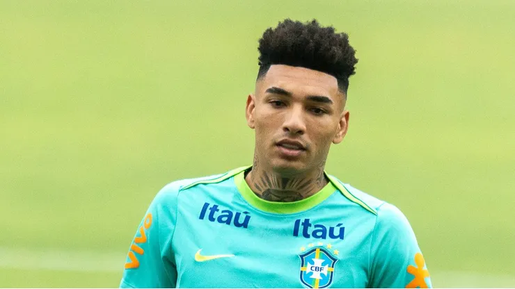 Igor Jesus durante treino pela Seleção.