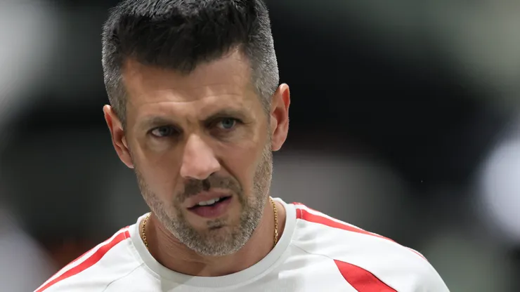 Paulo Pezzolano tecnico do Internacional durante partida contra o Atletico no estadio Arena MRV pelo campeonato Brasileiro A 2026. Foto: Gilson Lobo/AGIF