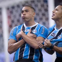 Carlos Vinícius supera sozinho todo ataque do Bragantino em 2026