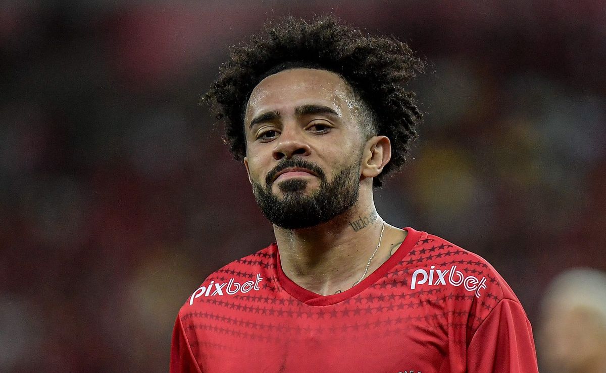 Claudinho abandona o Catar e contratação vira chance de ouro para o Flamengo no mercado da bola