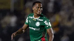 Jhon Arias marca pelo Palmeiras.