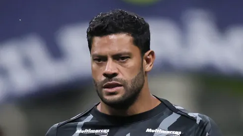 Hulk durante partida do Galo na elite
