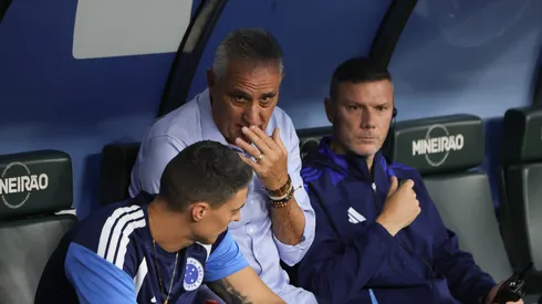 - Tite tecnico do Cruzeiro e seu filho Matheus Rizzi Bachi durante partida contra o Pouso Alegre no estadio Mineirao pelo campeonato Mineiro 2026.