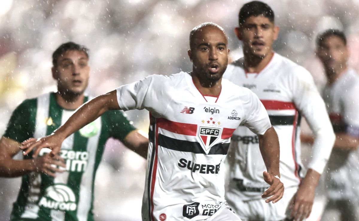 Defesa do São Paulo reage após fim turbulento de 2025 e vira trunfo na liderança do Brasileirão