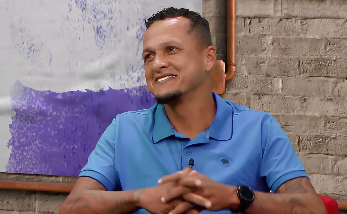 Souza faz desabafo com provocação e empolga após liderança confirmada do São Paulo no Brasileirão