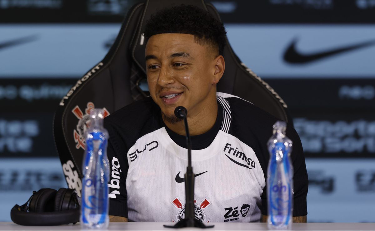 Lingard estreando em Santos x Corinthians está 100% descartado após algumas burocracias extracampo