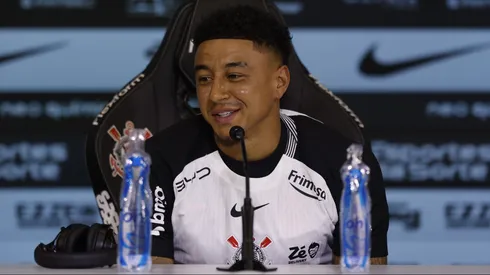 Jesse Lingard não vai jogar no clássico.