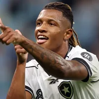 Botafogo define valores para negociar Danilo, alvo do Fla