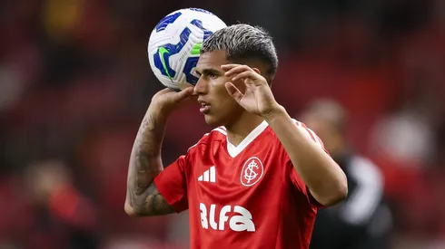 Aguirre segue no Internacional.