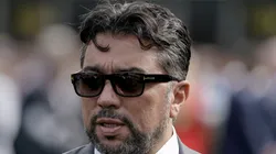 Kia Joorabchian, conhecido no futebol brasileiro, iniciou negociação com Flamengo por diretor Edu Gaspar