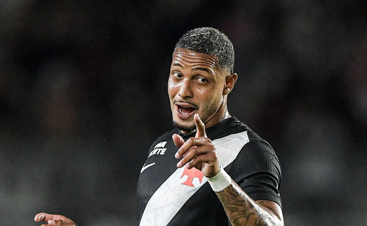 David expõe diferença entre Renato Gaúcho e Fernando Diniz no Vasco: “O clima está bem mais leve”