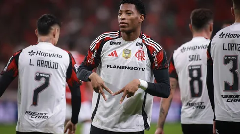 Plata comemora gol contra o Internacional. Foto: Maxi Franzoi/AGIF