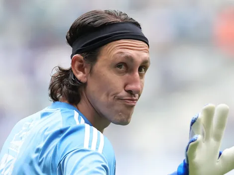 Lesão de Cássio terá recuperação estimada em 8 meses