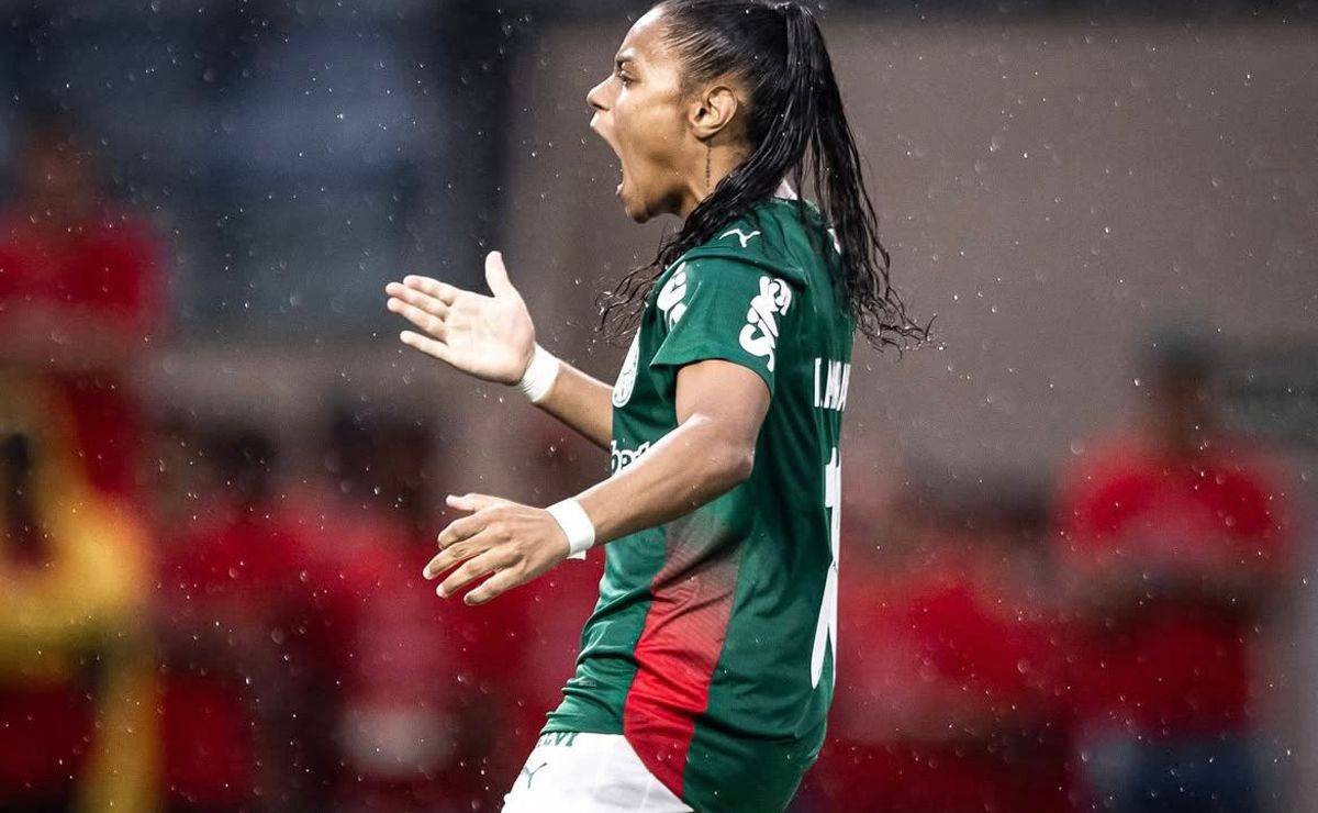 Palmeiras reage no segundo tempo, vence o Corinthians de virada e mantém invencibilidade no Brasileirão