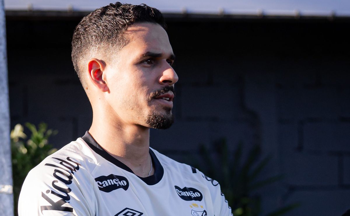 Santos trata estreia de Lucas Veríssimo com cautela, mas zagueiro pode aparecer no clássico contra Corinthians