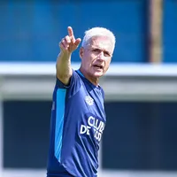 Luís Castro compara Grêmio com Flamengo e Palmeiras ao projetar ano