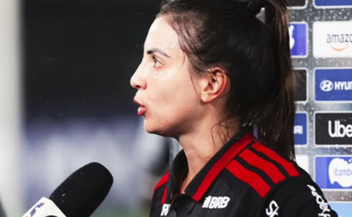 Djeni, capitã do Flamengo, detona atraso da arbitragem no Brasileirão Feminino: “Falta de respeito”