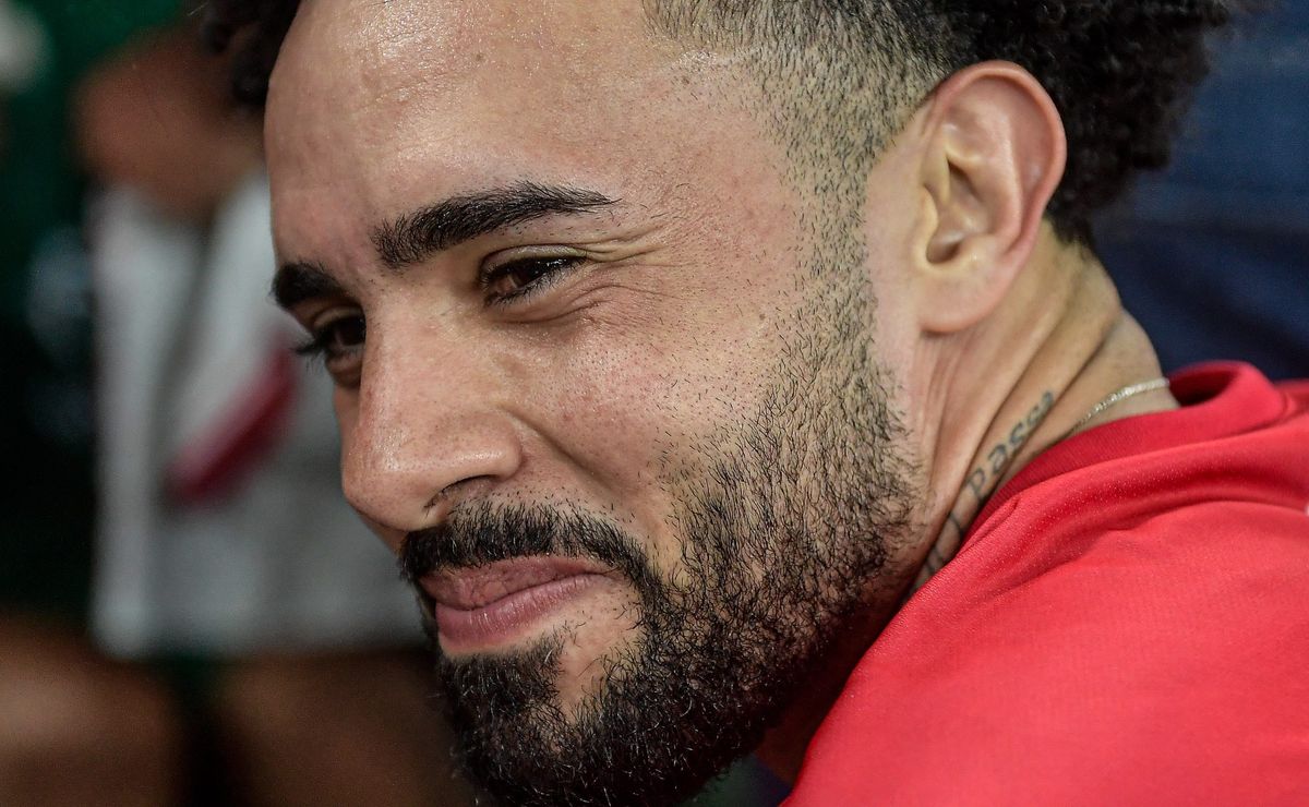 Flamengo monitora situação de Claudinho e pode avançar em caso de intervenção da FIFA por rescisão