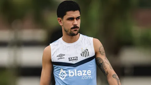 João Basso foi oferecido ao clube gaúcho - Foto: Reinaldo Campos/AGIF