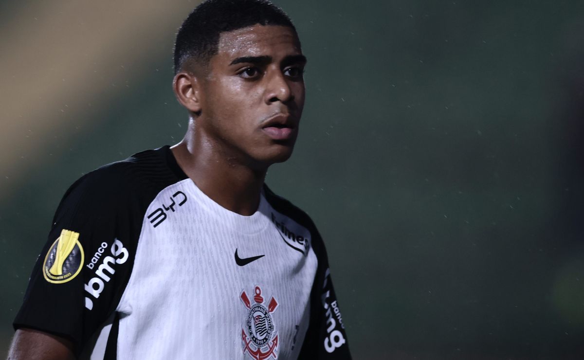 Dorival Júnior barra Gui Negão e Kaio César deve ser titular do Corinthians contra o Santos