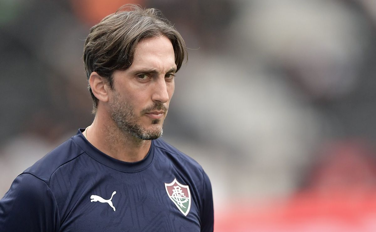 Zubeldía admite ter recebido proposta do Santos em agosto, mas recusou: “Não me animei…”