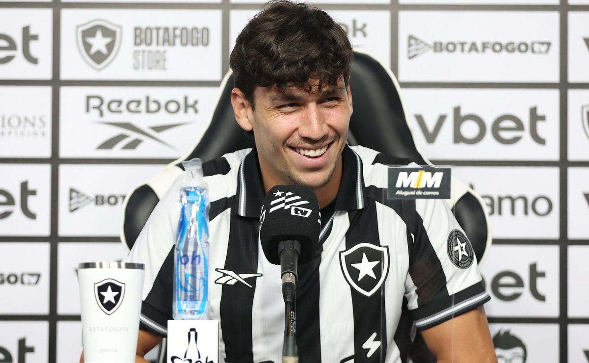 Carlos Eduardo Mansur elogia contratação de Nahuel Ferraresi e vê reforço tático importante para o Botafogo