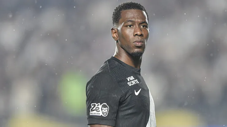 Cuesta jogador do Vasco durante partida contra o Chapecoense no estadio Sao Januario pelo campeonato Brasileiro A 2026. Foto: Thiago Ribeiro/AGIF