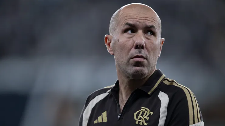 Leonardo Jardim, técnico do Flamengo durante partida contra o Botafogo no estadio Engenhao pelo campeonato Brasileiro A 2026. Foto: Jorge Rodrigues/AGIF