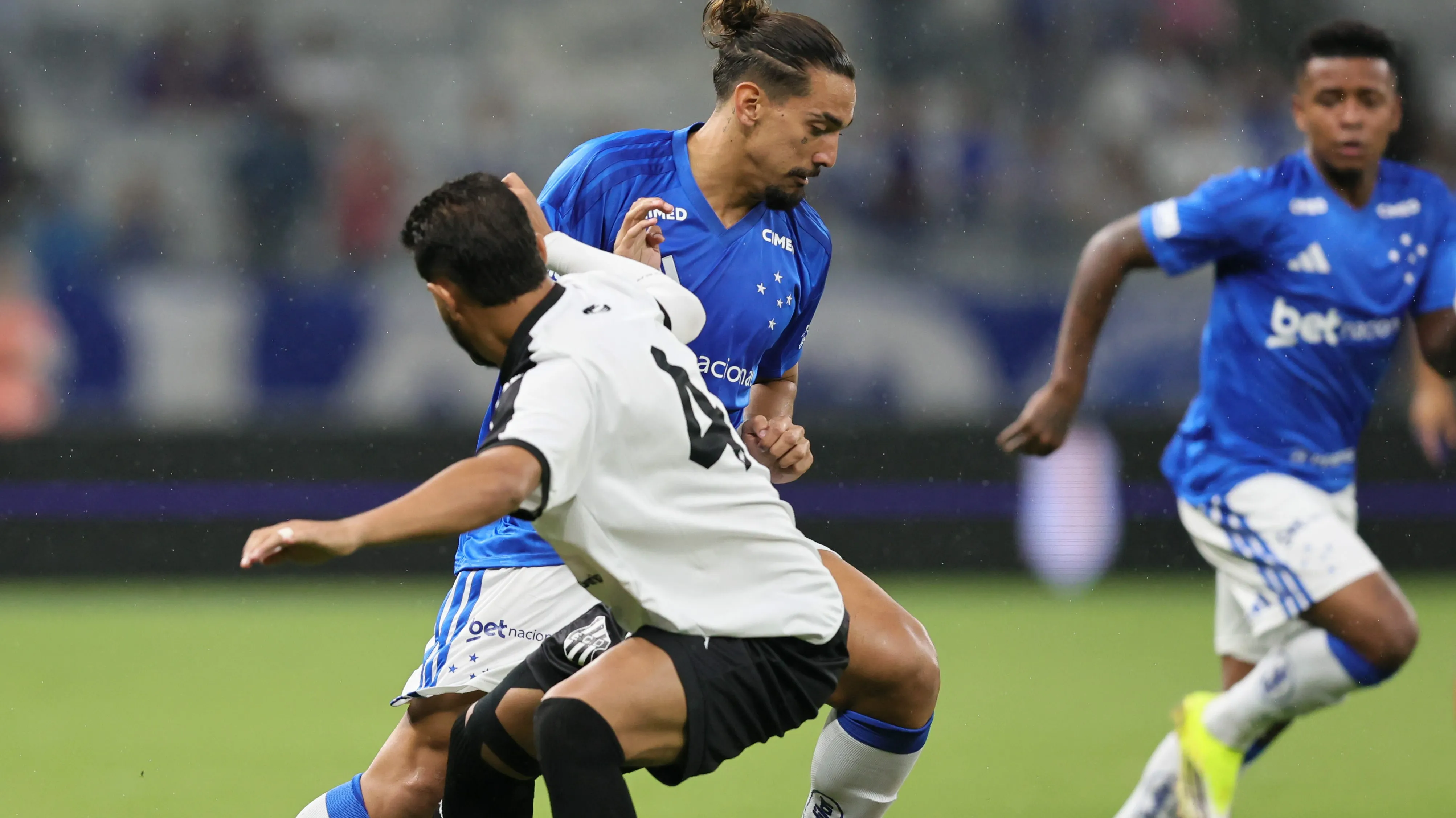 Chico Costa. Foto: Gilson Lobo/AGIF