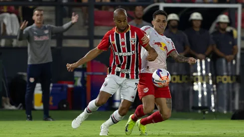 São Paulo enfrenta o RB Bragantino pelo Brasileirão. Foto: Joisel Amaral/AGIF